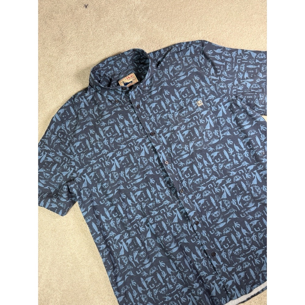 Huk Fishing Shirt Men's 2XL Blue Short Sleeve Button Down Performance Print